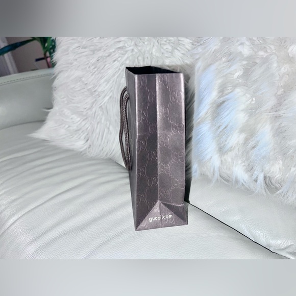 GUCCI Small Embossed Paper Gold Print
Product Bag "Firenze 1921" | Brown - Picture 4 of 8